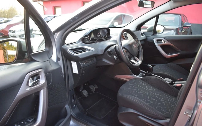 Peugeot 2008 cena 37500 przebieg: 151600, rok produkcji 2015 z Łuków małe 67